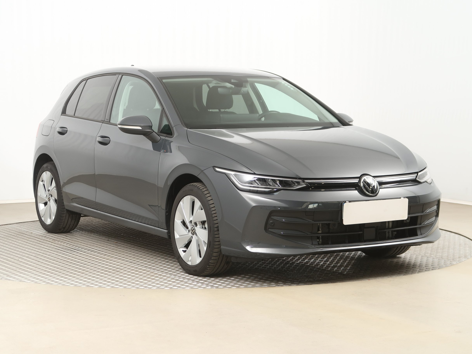 Volkswagen Golf - 2024