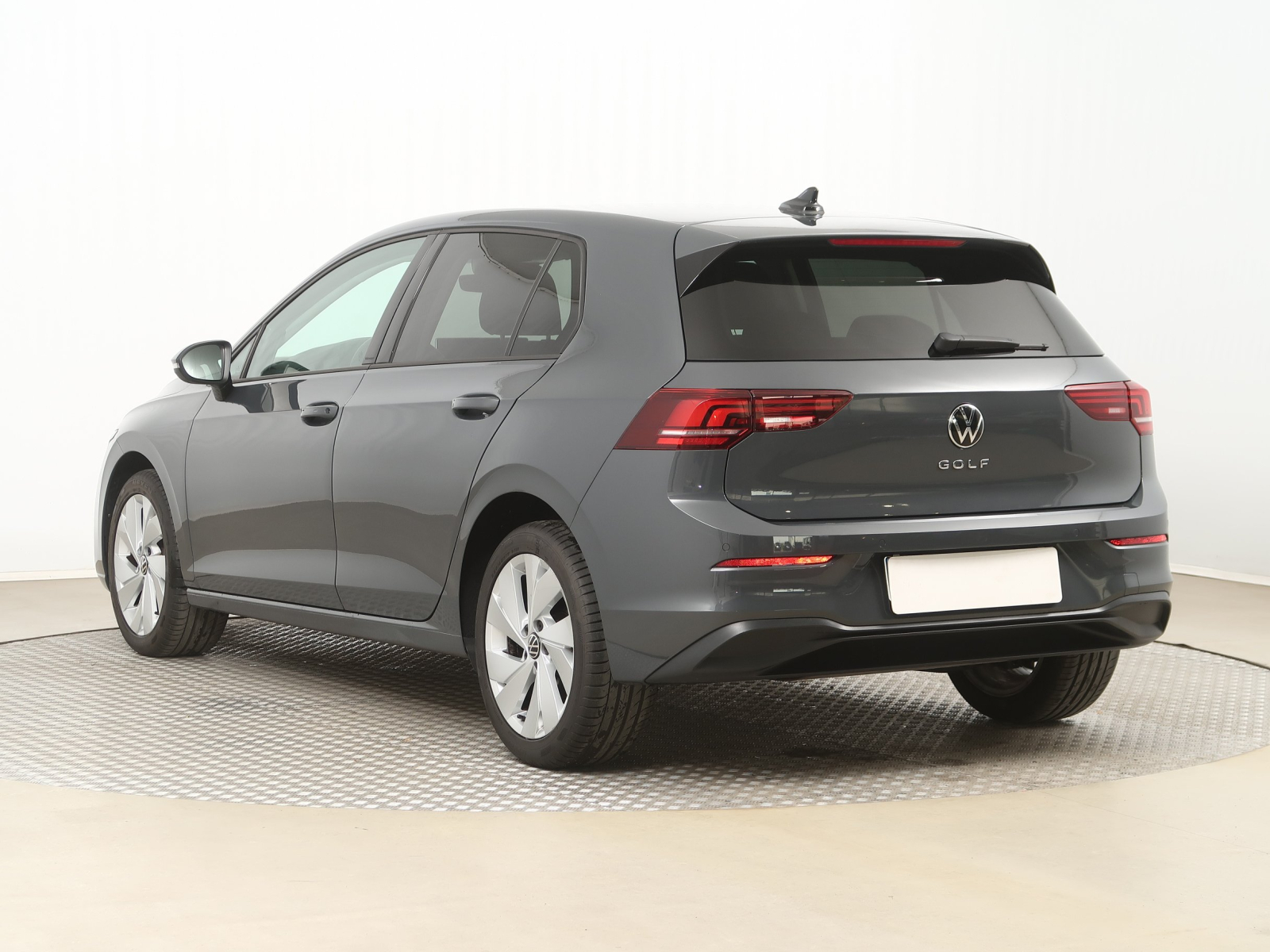 Volkswagen Golf - 2024