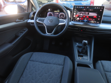 Volkswagen Golf - 2024