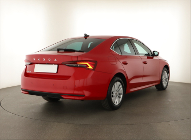 Škoda Octavia - 2024