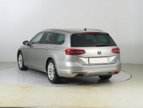Volkswagen Passat - 2015