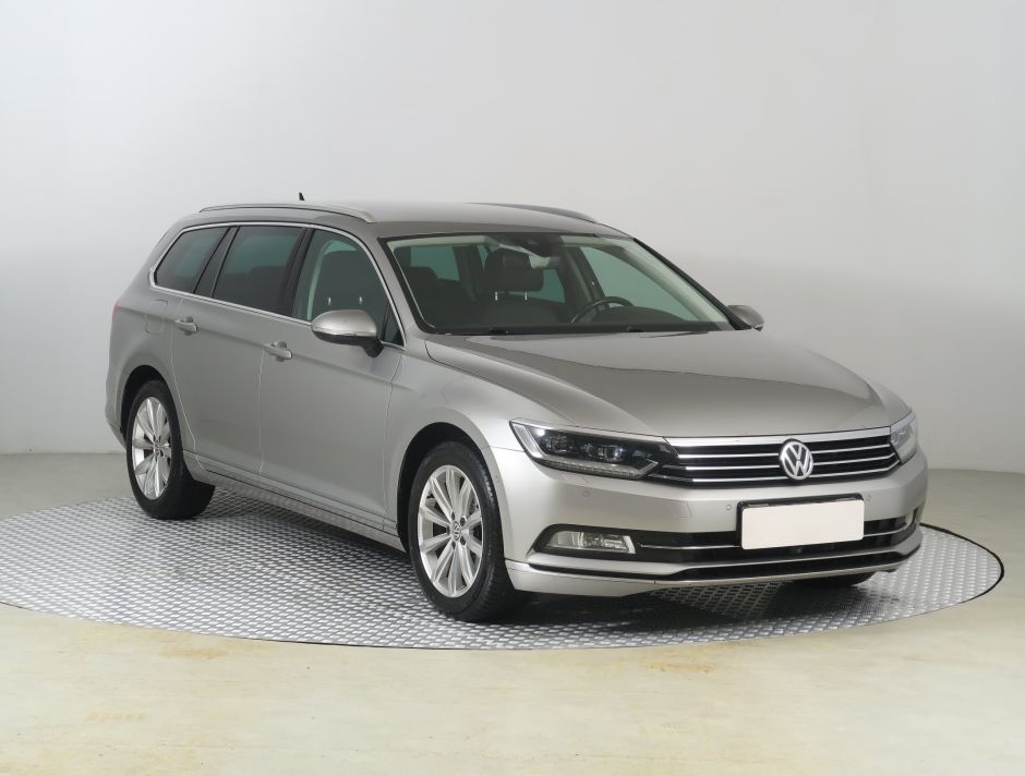 Volkswagen Passat - 2015
