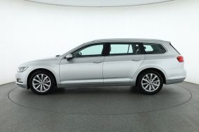 Volkswagen Passat - 2015