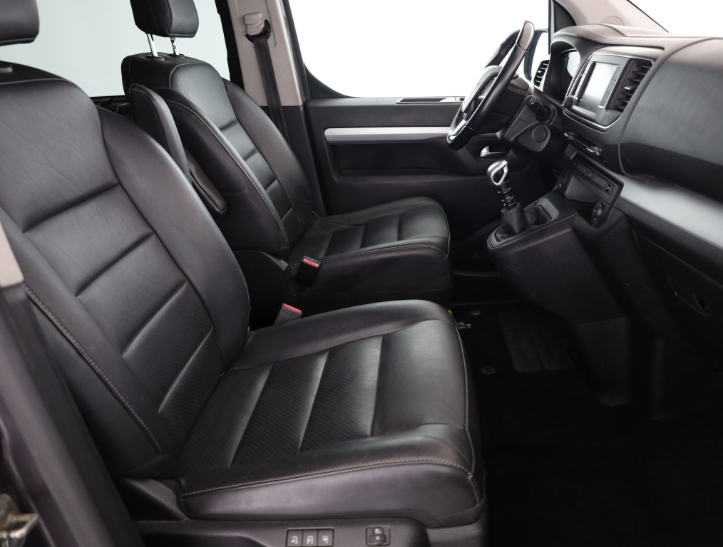 Peugeot Traveller