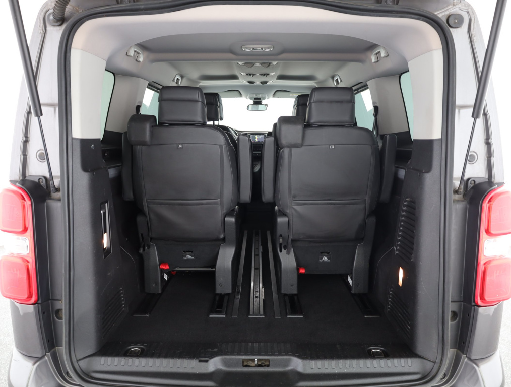 Peugeot Traveller