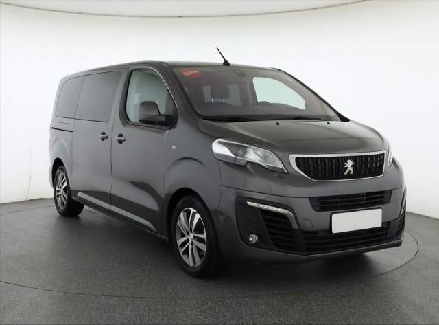 Peugeot Traveller 2017