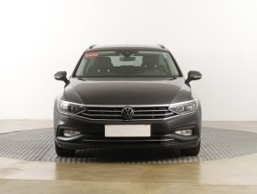 Volkswagen Passat - 2021