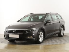 Volkswagen Passat - 2021
