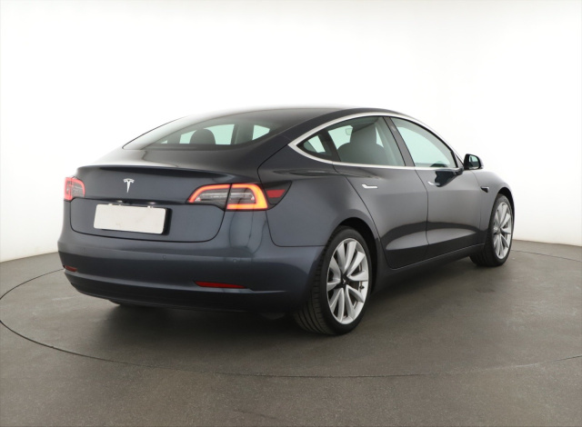Tesla Model 3 Std Range Plus 52kWh