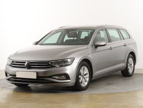 Volkswagen Passat - 2022