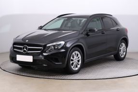 Mercedes-Benz GLA - 2016