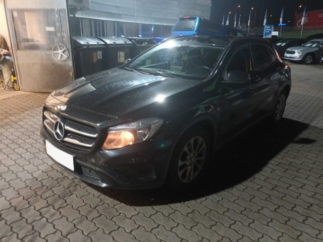 Mercedes-Benz GLA 2016