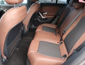 Mercedes-Benz CLA - 2021