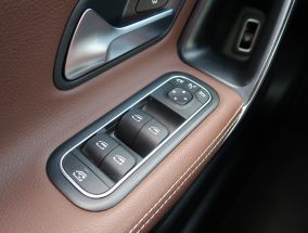 Mercedes-Benz CLA - 2021