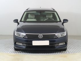 Volkswagen Passat - 2016