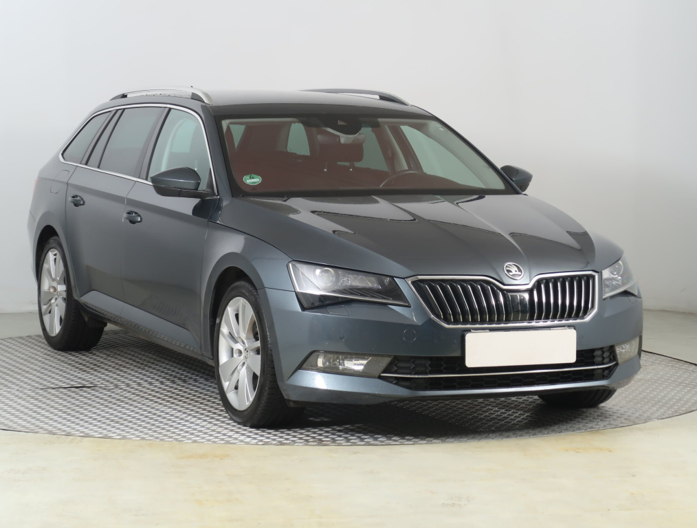 Škoda Superb, 2016