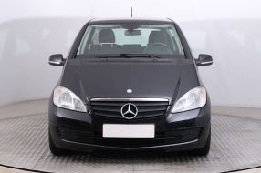 Mercedes-Benz A - 2010