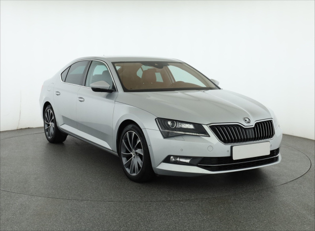 Škoda Superb 2017