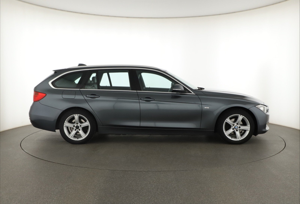 BMW 3