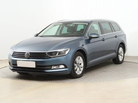 Volkswagen Passat - 2015