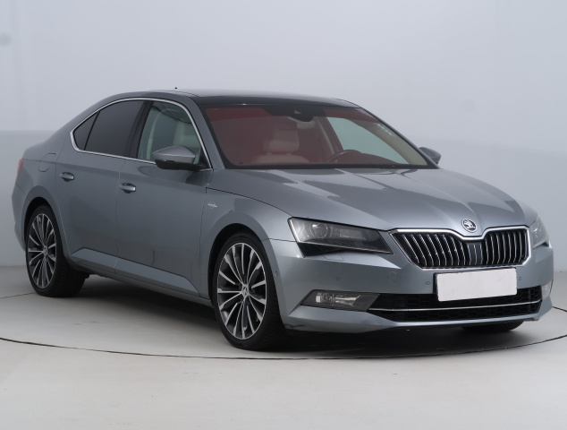 Škoda Superb 2016