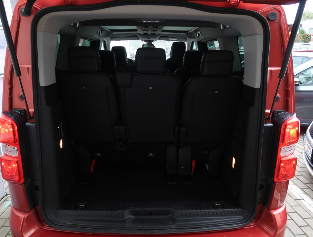 Peugeot Traveller