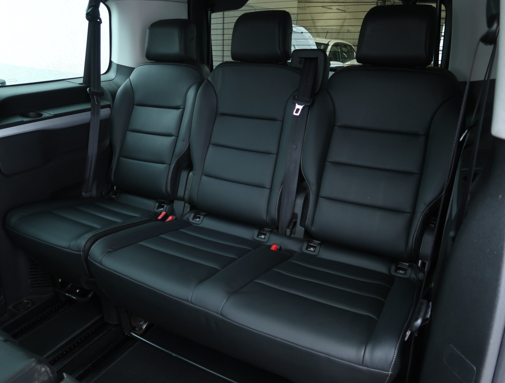 Peugeot Traveller