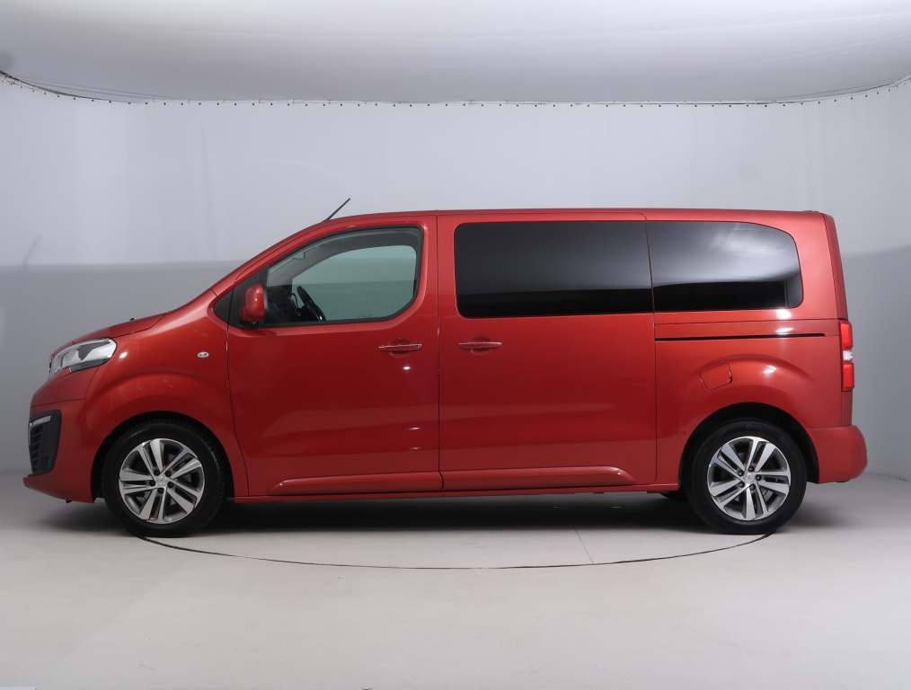 Peugeot Traveller
