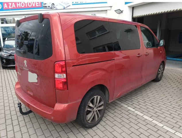 Peugeot Traveller 2017