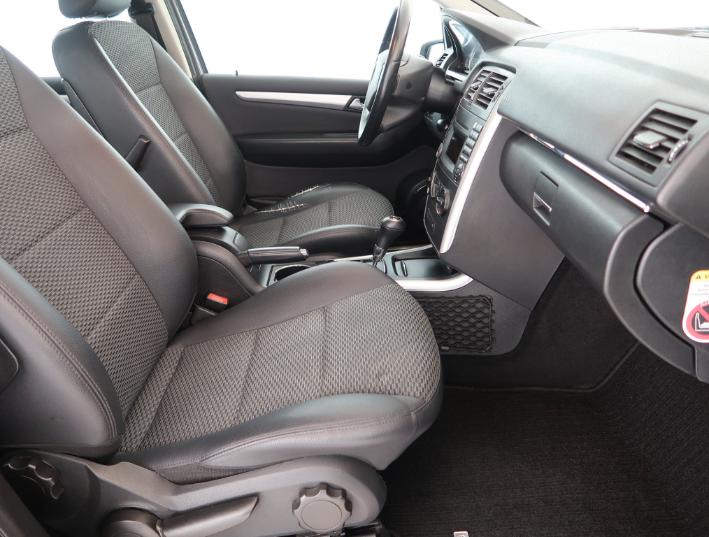 Mercedes-Benz B