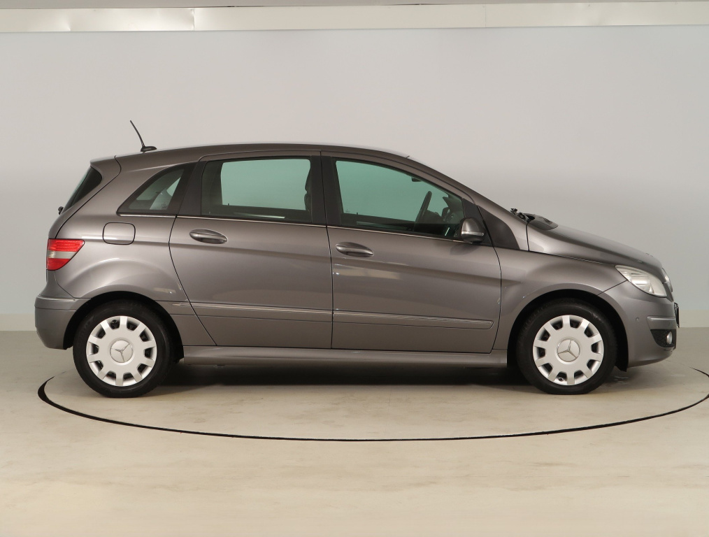 Mercedes-Benz B