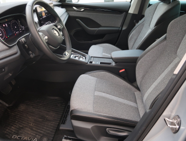 Skoda Octavia - 2024