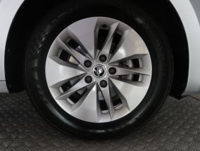Škoda Octavia - 2024