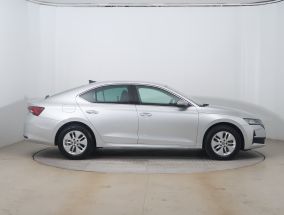 Škoda Octavia - 2024