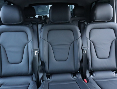 Mercedes-Benz V - 2024