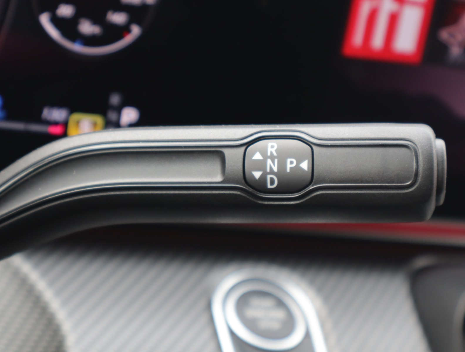 Mercedes-Benz V - 2024