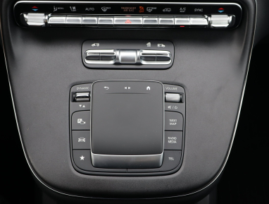 Mercedes-Benz V - 2024