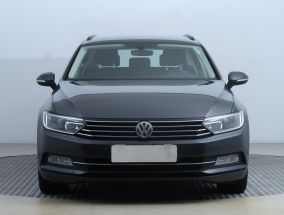 Volkswagen Passat - 2015