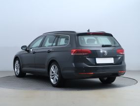 Volkswagen Passat - 2015