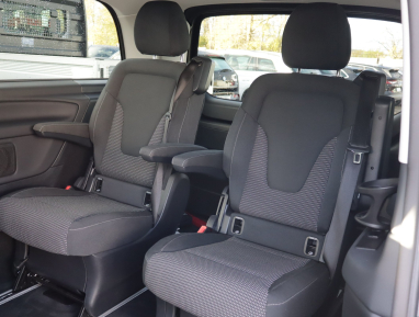 Mercedes-Benz V - 2025