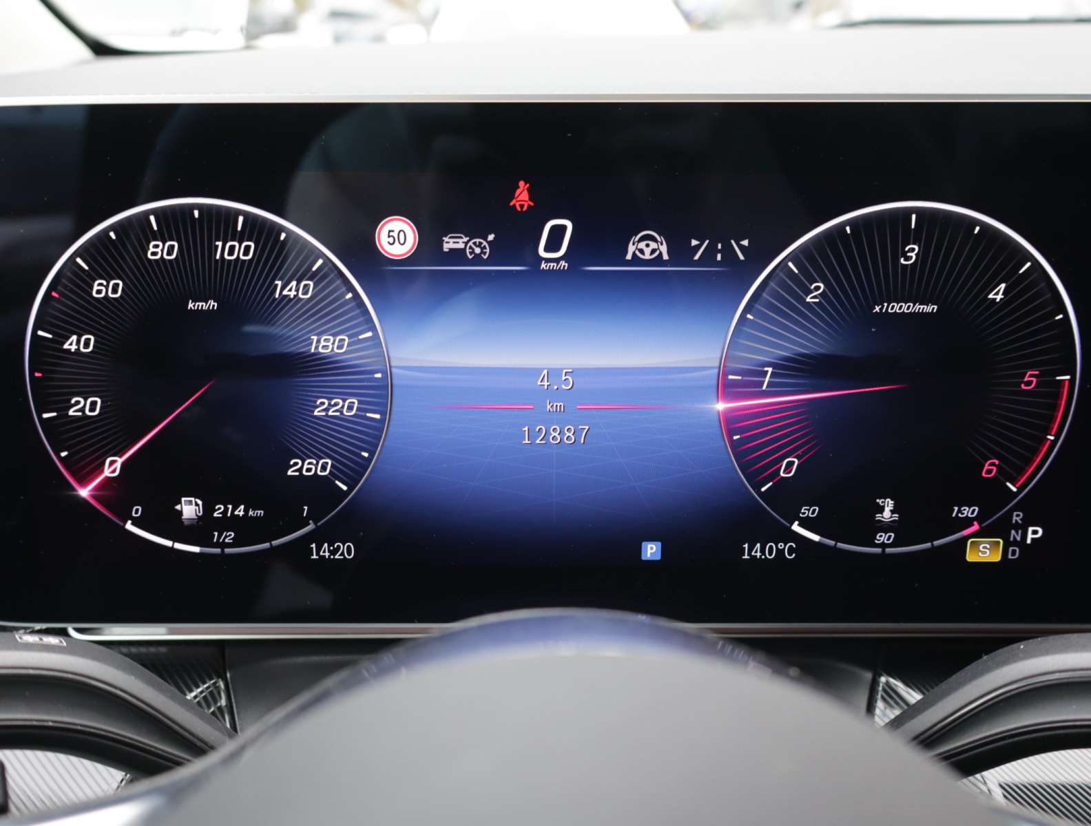 Mercedes-Benz V - 2025