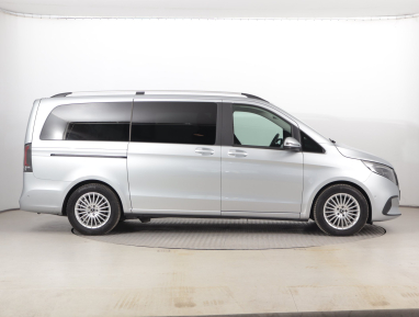 Mercedes-Benz V - 2025