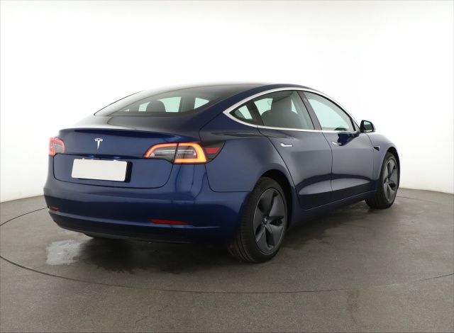 Tesla Model 3 Std Range Plus 52kWh