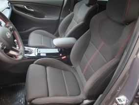 Hyundai i30 - 2025