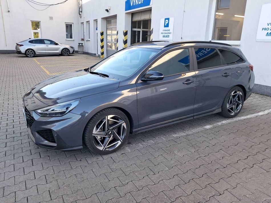 Hyundai i30 - 2025