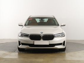 BMW 5 - 2021