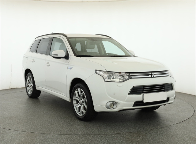 Mitsubishi Outlander 2014