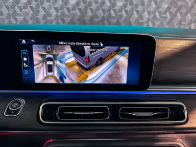 Mercedes-Benz V - 2024