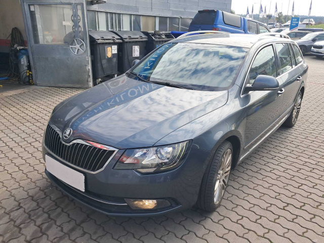 Škoda Superb 2013