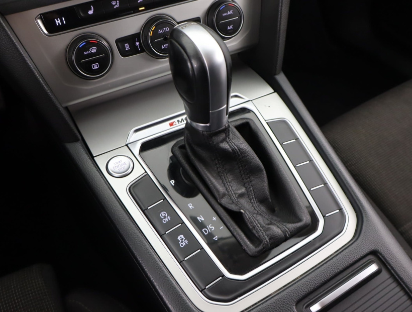 Volkswagen Passat, 2015